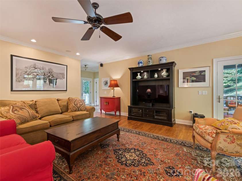 3827 Liner Creek Road, Clyde, NC 28721.  MLS# CAR4425350, YatesRealty ID 51412. 