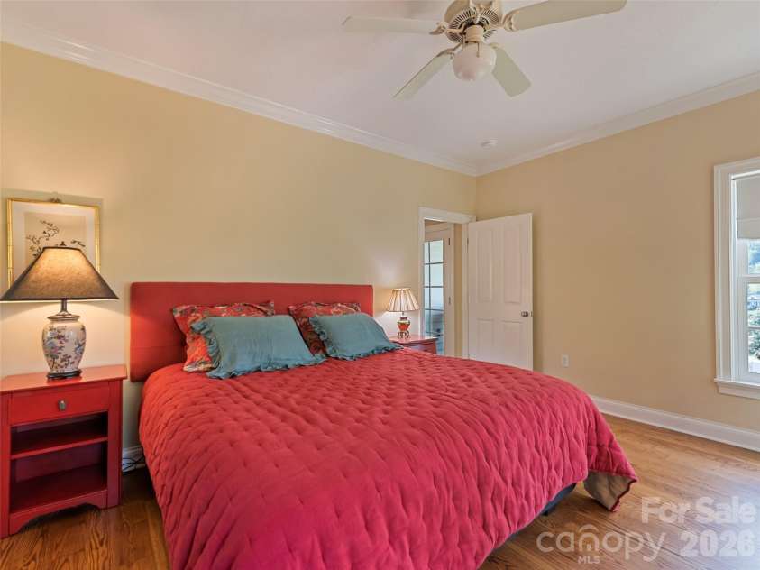 3827 Liner Creek Road, Clyde, NC 28721.  MLS# CAR4425350, YatesRealty ID 51412. 