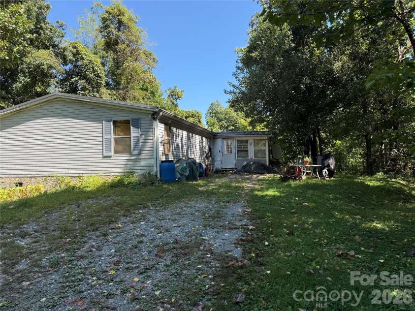 137 Nancy Mountain Road, Rosman, NC 28772.  MLS# CAR4425697, YatesRealty ID 51413. 