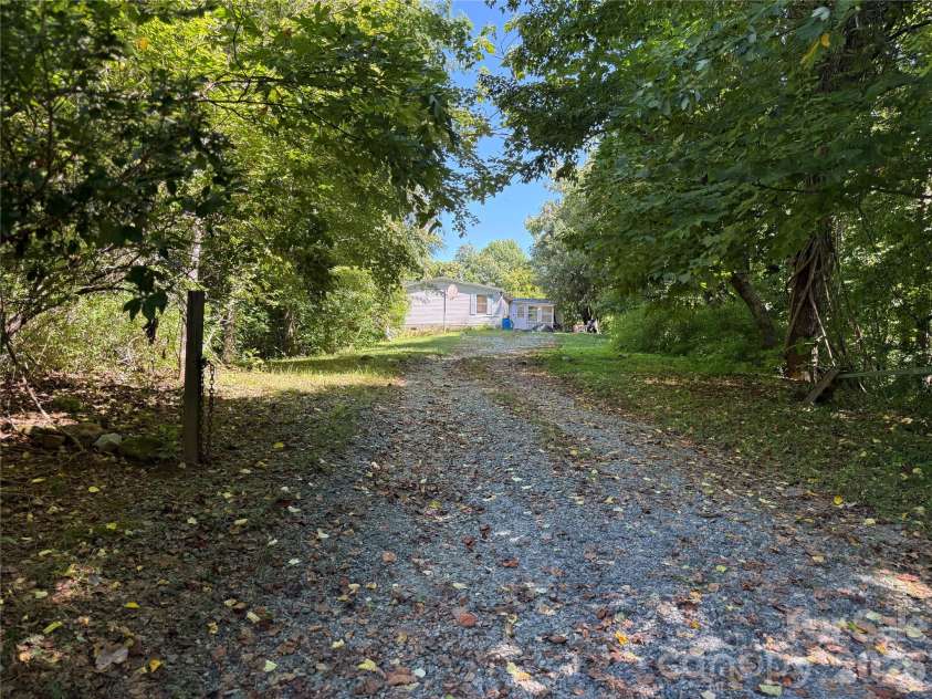 137 Nancy Mountain Road, Rosman, NC 28772.  MLS# CAR4425697, YatesRealty ID 51413. 