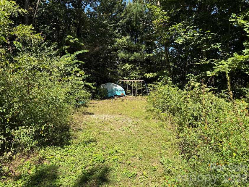 137 Nancy Mountain Road, Rosman, NC 28772.  MLS# CAR4425697, YatesRealty ID 51413. 