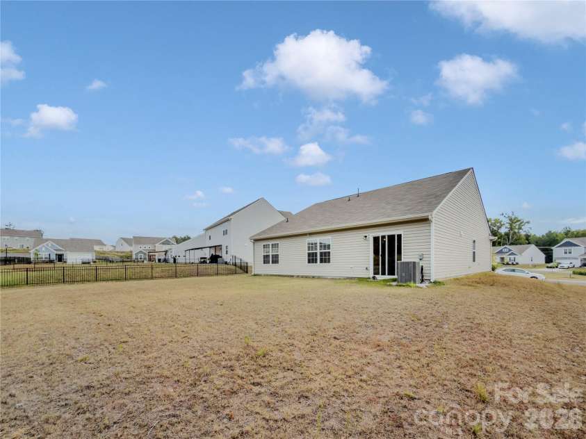533 Millstone Drive, Edgemoor, SC 29712.  MLS# CAR4425272, YatesRealty ID 51414. 