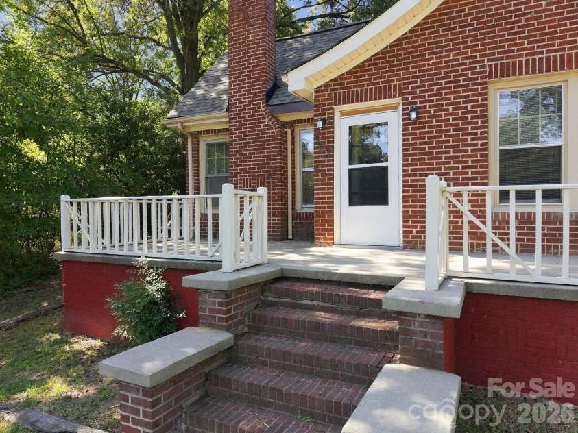 363 Corban Avenue, Concord, NC 28025.  MLS# CAR4424449, YatesRealty ID 51417. 