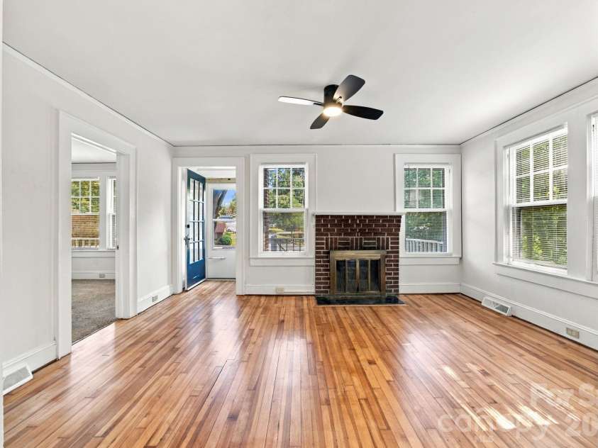 363 Corban Avenue, Concord, NC 28025.  MLS# CAR4424449, YatesRealty ID 51417. 