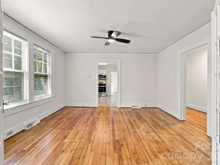 363 Corban Avenue, Concord, NC 28025.  MLS# CAR4424449, YatesRealty ID 51417. 