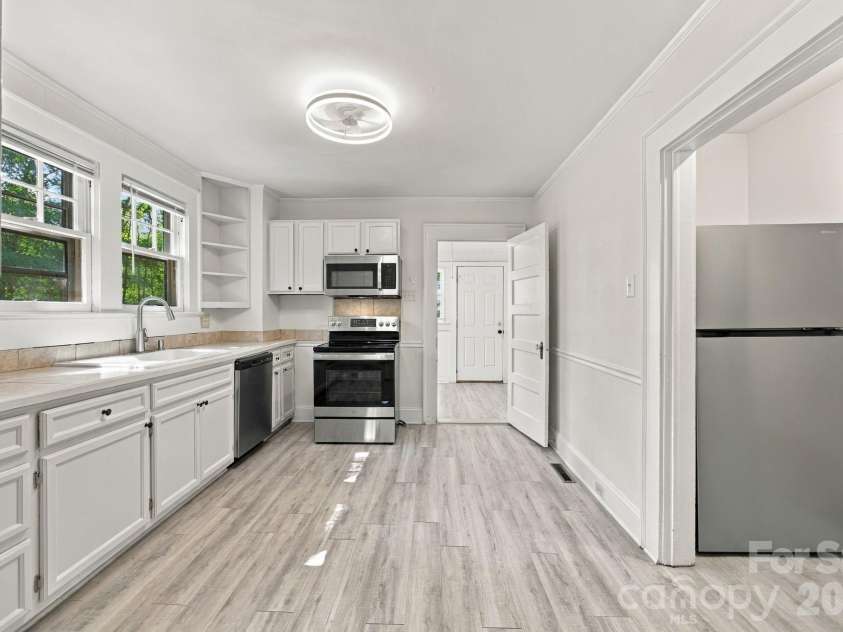 363 Corban Avenue, Concord, NC 28025.  MLS# CAR4424449, YatesRealty ID 51417. 