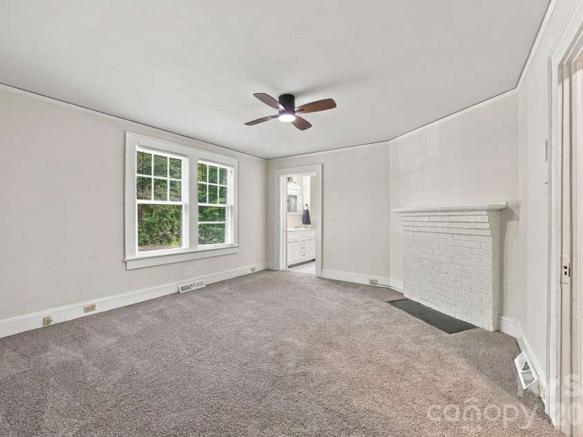 363 Corban Avenue, Concord, NC 28025.  MLS# CAR4424449, YatesRealty ID 51417. 