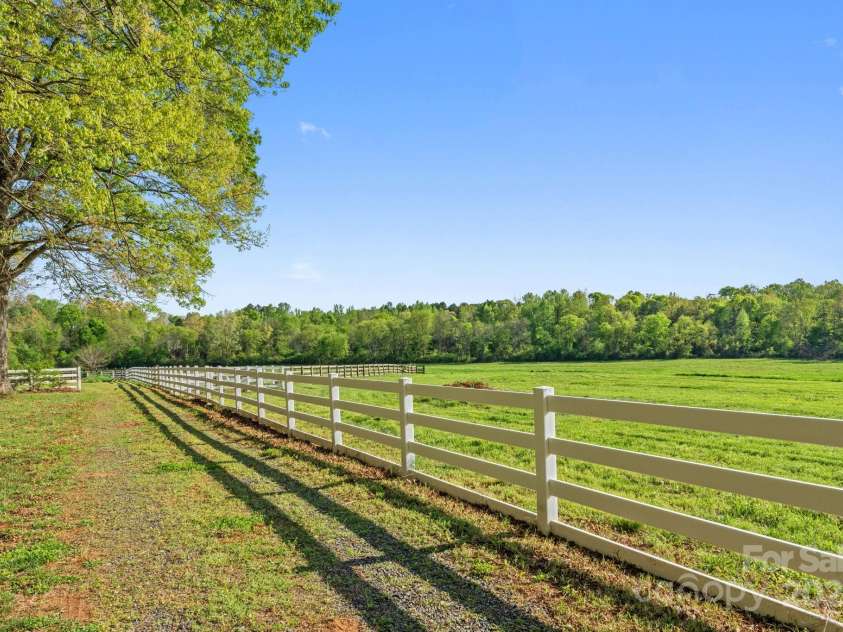 15670 Bethel Avenue Extension, Midland, NC 28107.  MLS# CAR4245551, YatesRealty ID 5142. 