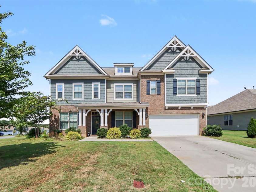 853 Double Oak Lane, Concord, NC 28025.  MLS# CAR4424563, YatesRealty ID 51421. 