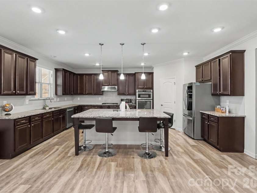 853 Double Oak Lane, Concord, NC 28025.  MLS# CAR4424563, YatesRealty ID 51421. 