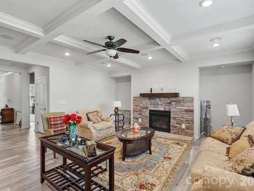 853 Double Oak Lane, Concord, NC 28025.  MLS# CAR4424563, YatesRealty ID 51421. 