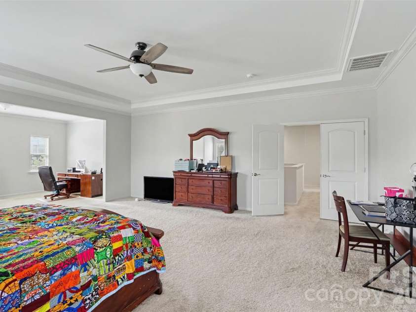 853 Double Oak Lane, Concord, NC 28025.  MLS# CAR4424563, YatesRealty ID 51421. 