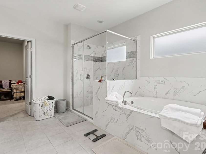 853 Double Oak Lane, Concord, NC 28025.  MLS# CAR4424563, YatesRealty ID 51421. 