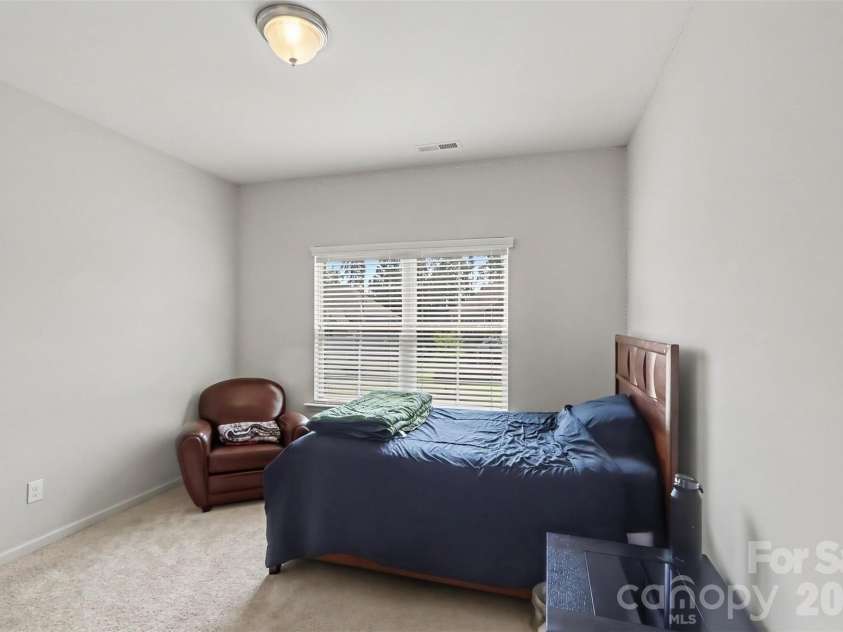 853 Double Oak Lane, Concord, NC 28025.  MLS# CAR4424563, YatesRealty ID 51421. 