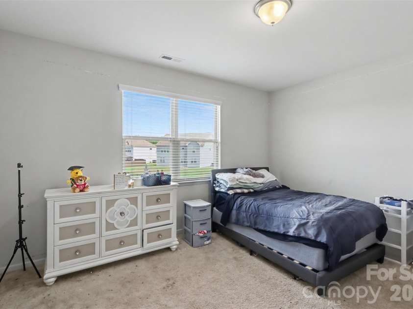 853 Double Oak Lane, Concord, NC 28025.  MLS# CAR4424563, YatesRealty ID 51421. 