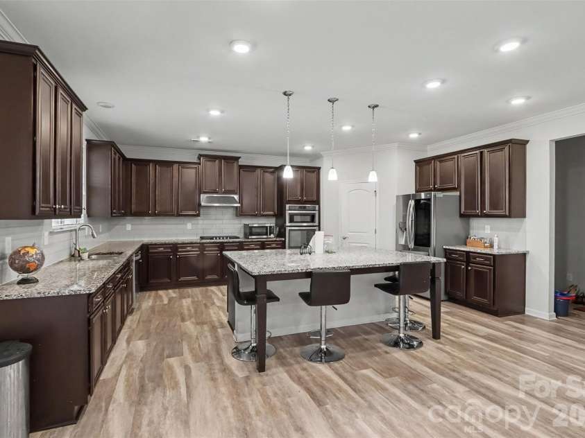 853 Double Oak Lane, Concord, NC 28025.  MLS# CAR4424563, YatesRealty ID 51421. 