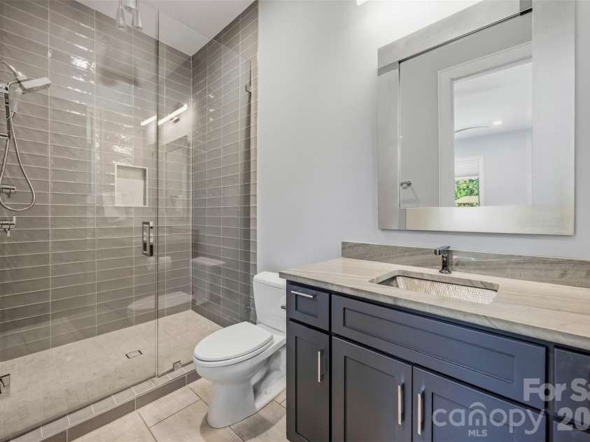 3416 Windsor Drive, Charlotte, NC 28209.  MLS# CAR4425601, YatesRealty ID 51422. 
