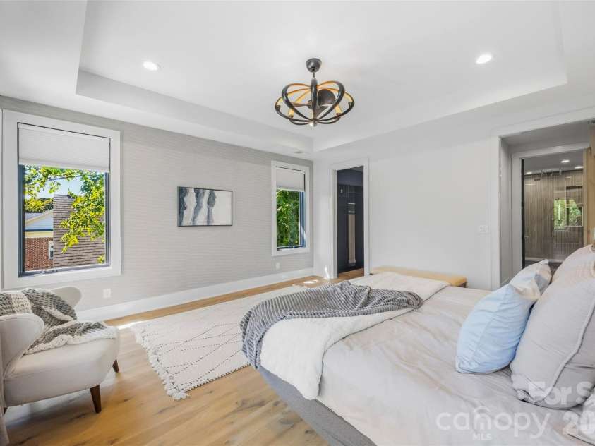 3416 Windsor Drive, Charlotte, NC 28209.  MLS# CAR4425601, YatesRealty ID 51422. 