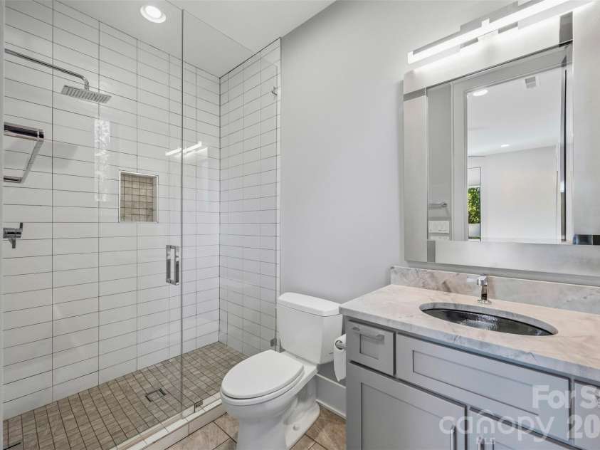 3416 Windsor Drive, Charlotte, NC 28209.  MLS# CAR4425601, YatesRealty ID 51422. 