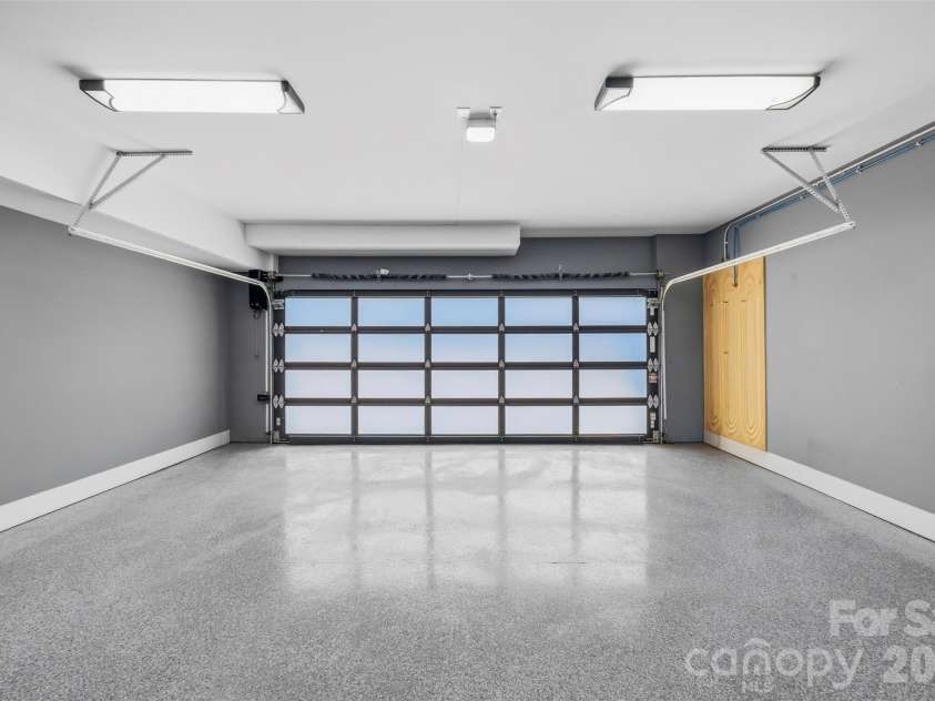 3416 Windsor Drive, Charlotte, NC 28209.  MLS# CAR4425601, YatesRealty ID 51422. 