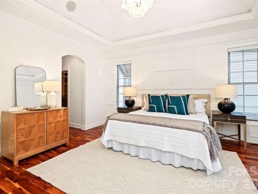 4934 Spalding Place, Charlotte, NC 28226.  MLS# CAR4423494, YatesRealty ID 51423. Vaulted ceilings and accent wall in the Primay Suite.