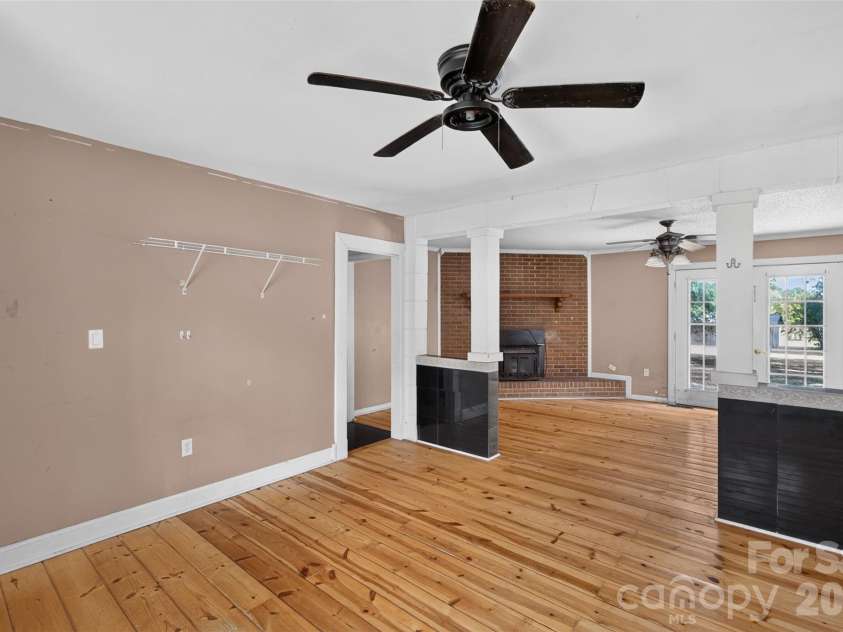 4522 Pleasant Grove Road, Waxhaw, NC 28173.  MLS# CAR4424360, YatesRealty ID 51424. 