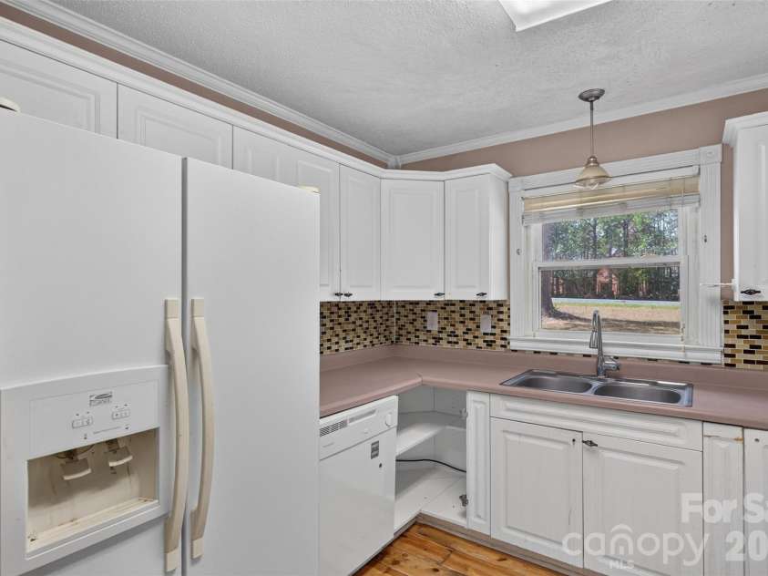 4522 Pleasant Grove Road, Waxhaw, NC 28173.  MLS# CAR4424360, YatesRealty ID 51424. 