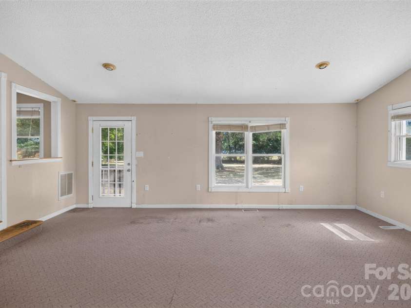 4522 Pleasant Grove Road, Waxhaw, NC 28173.  MLS# CAR4424360, YatesRealty ID 51424. 