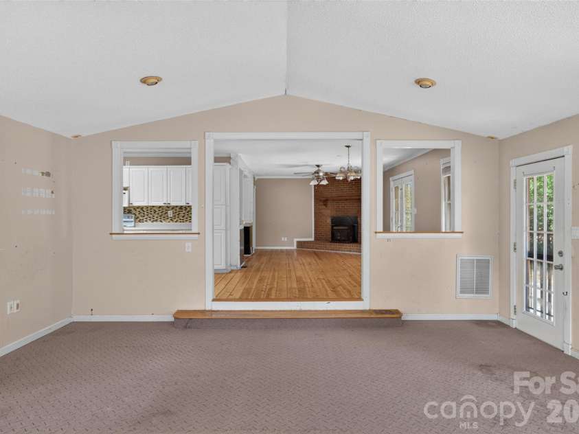 4522 Pleasant Grove Road, Waxhaw, NC 28173.  MLS# CAR4424360, YatesRealty ID 51424. 