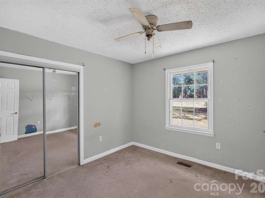 4522 Pleasant Grove Road, Waxhaw, NC 28173.  MLS# CAR4424360, YatesRealty ID 51424. 