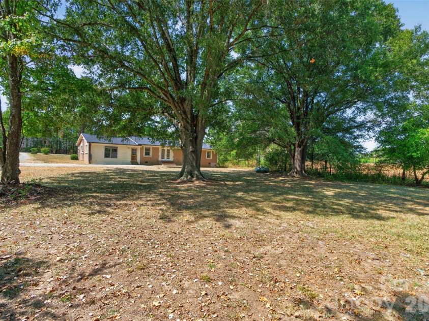 4522 Pleasant Grove Road, Waxhaw, NC 28173.  MLS# CAR4424360, YatesRealty ID 51424. 