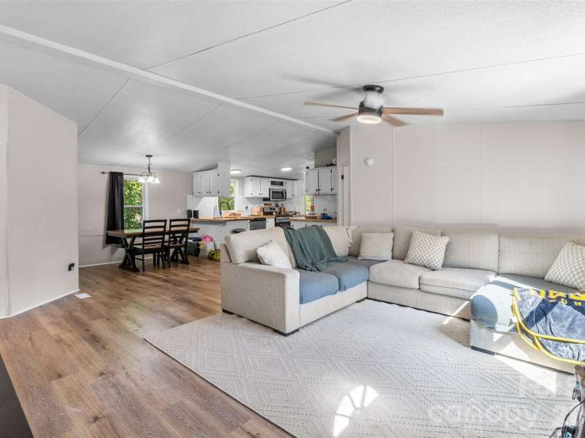 4756 Sierra Drive, Maiden, NC 28650.  MLS# CAR4423564, YatesRealty ID 51426. 
