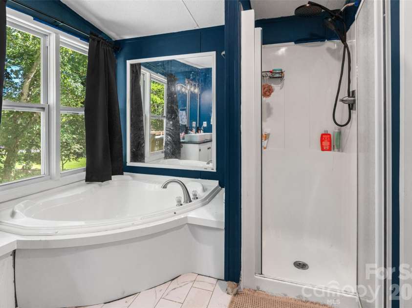 4756 Sierra Drive, Maiden, NC 28650.  MLS# CAR4423564, YatesRealty ID 51426. 