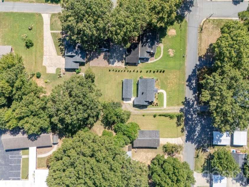 513 Arlington Avenue, Albemarle, NC 28001.  MLS# CAR4424465, YatesRealty ID 51429. 