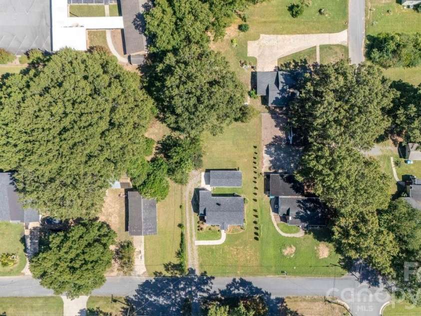 513 Arlington Avenue, Albemarle, NC 28001.  MLS# CAR4424465, YatesRealty ID 51429. 
