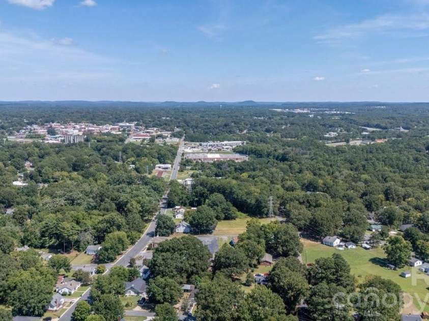 513 Arlington Avenue, Albemarle, NC 28001.  MLS# CAR4424465, YatesRealty ID 51429. 