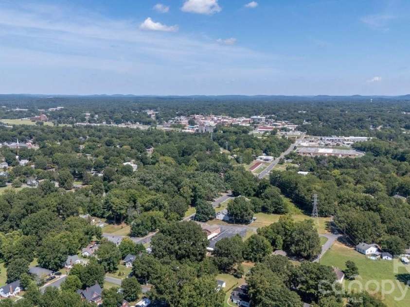 513 Arlington Avenue, Albemarle, NC 28001.  MLS# CAR4424465, YatesRealty ID 51429. 