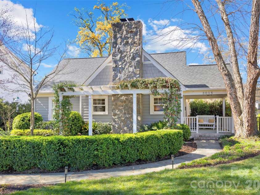 3016 Idlewood Circle, Charlotte, NC 28209.  MLS# CAR4357842, YatesRealty ID 5143. Exteiror Front