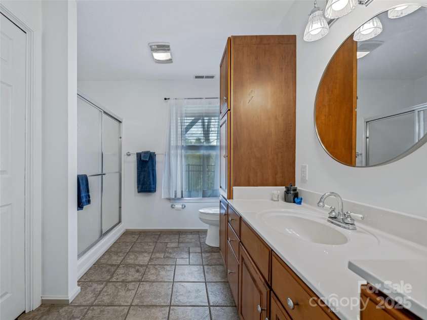 607 Blueberry Drive, Burnsville, NC 28714.  MLS# CAR4230648, YatesRealty ID 5143. 