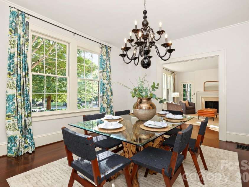 723 Berkeley Avenue, Charlotte, NC 28203.  MLS# CAR4422867, YatesRealty ID 51432. Gorgeous formal dining room