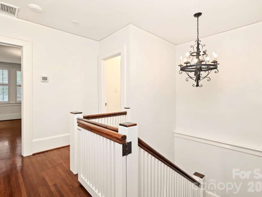 723 Berkeley Avenue, Charlotte, NC 28203.  MLS# CAR4422867, YatesRealty ID 51432. Second floor landing