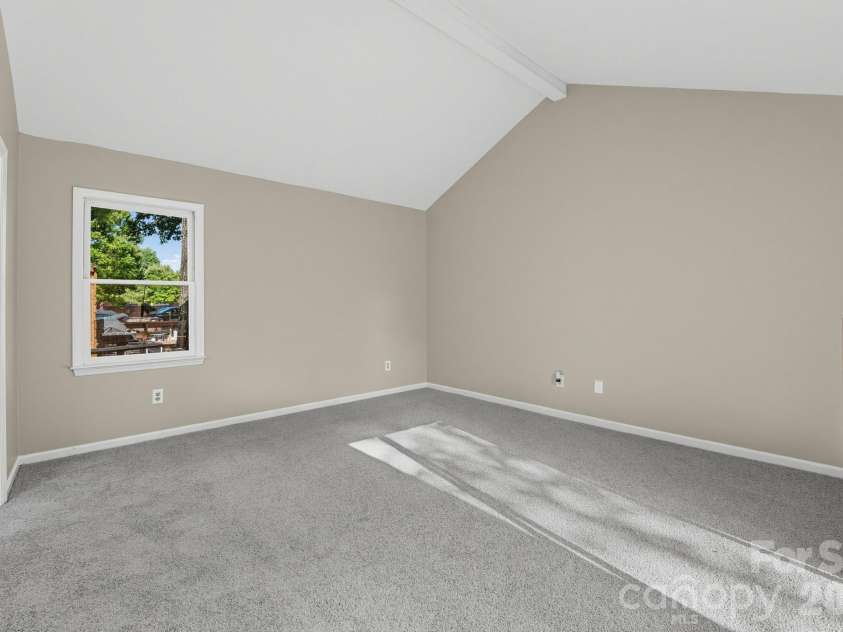 7216 Spring Morning Lane, Charlotte, NC 28227.  MLS# CAR4425538, YatesRealty ID 51433. 
