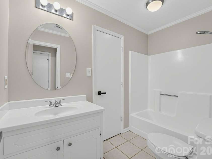 7216 Spring Morning Lane, Charlotte, NC 28227.  MLS# CAR4425538, YatesRealty ID 51433. 