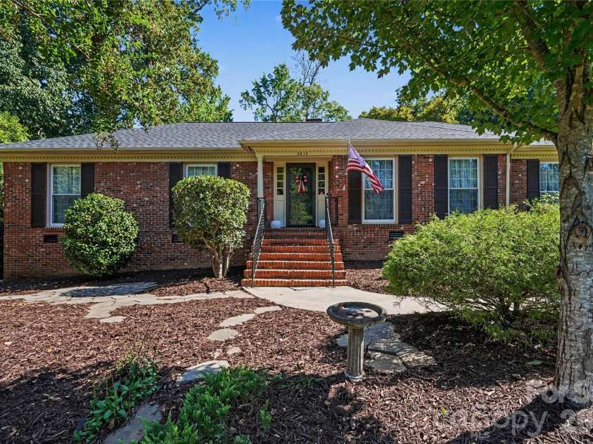 2610 Tattersall Drive, Charlotte, NC 28210.  MLS# CAR4422978, YatesRealty ID 51434. 