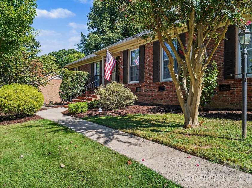 2610 Tattersall Drive, Charlotte, NC 28210.  MLS# CAR4422978, YatesRealty ID 51434. 