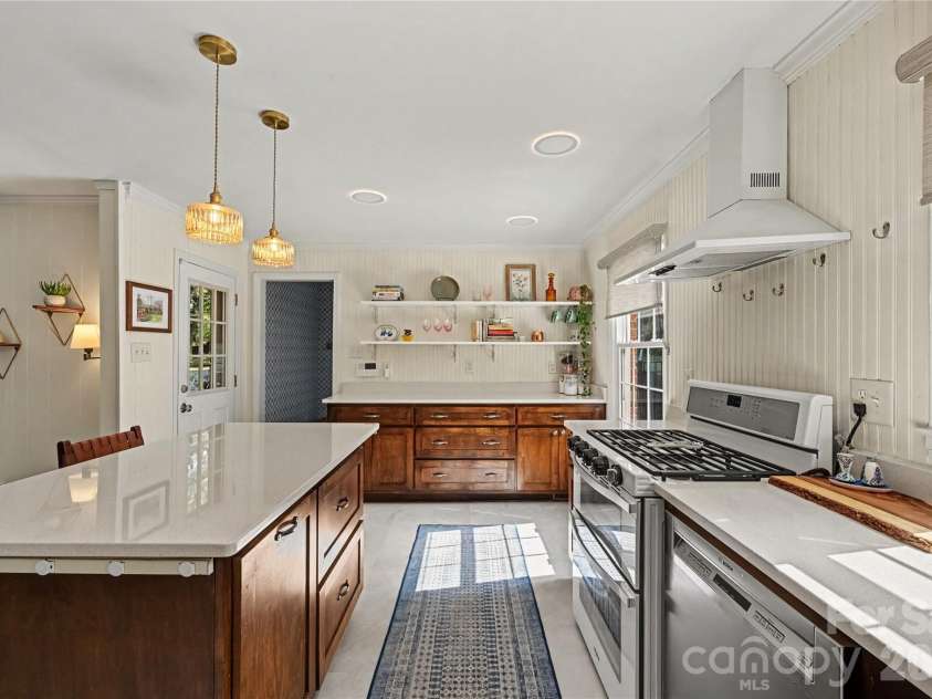2610 Tattersall Drive, Charlotte, NC 28210.  MLS# CAR4422978, YatesRealty ID 51434. 