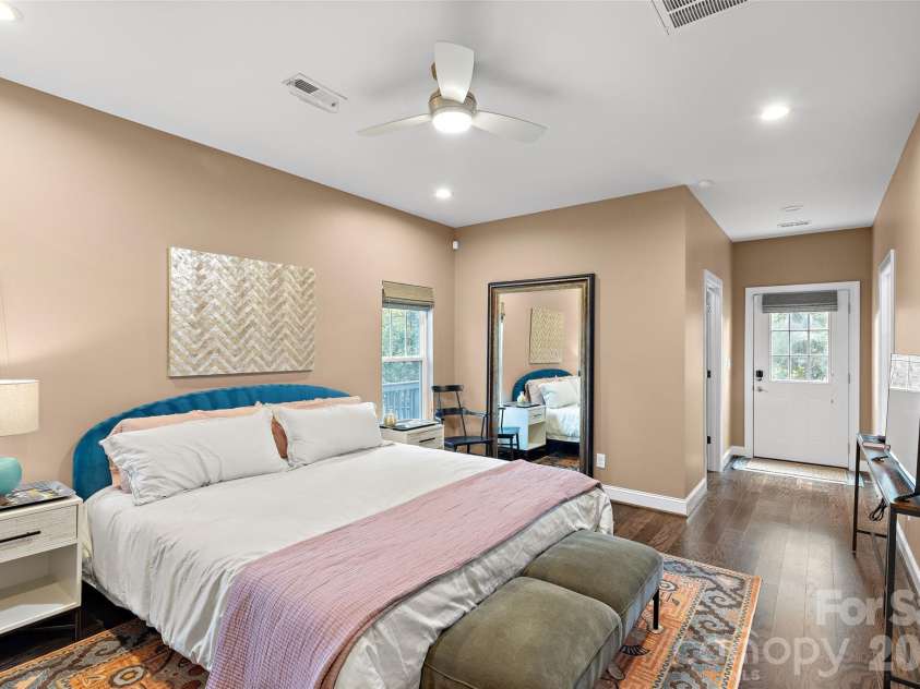 515 State Street, Charlotte, NC 28208.  MLS# CAR4425526, YatesRealty ID 51436. 