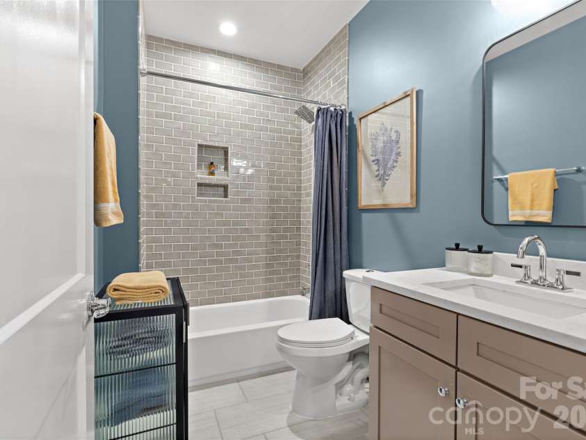 515 State Street, Charlotte, NC 28208.  MLS# CAR4425526, YatesRealty ID 51436. 