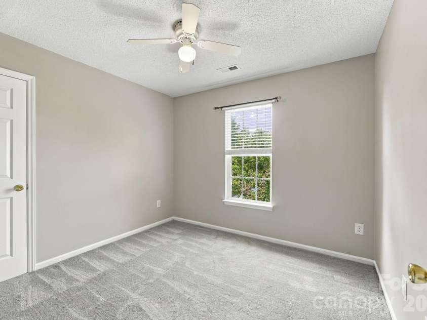 14306 Blue Grass Drive, Huntersville, NC 28078.  MLS# CAR4425886, YatesRealty ID 51437. 