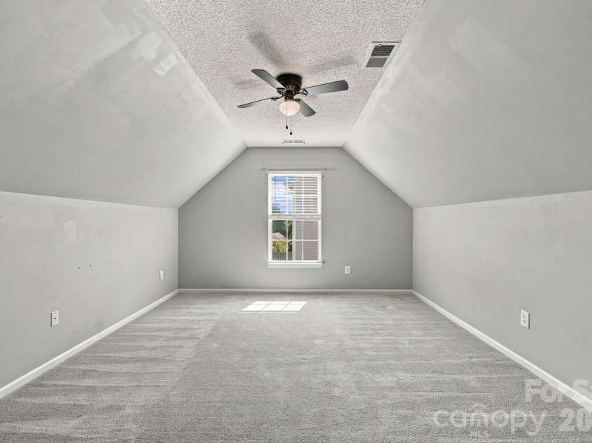 14306 Blue Grass Drive, Huntersville, NC 28078.  MLS# CAR4425886, YatesRealty ID 51437. 